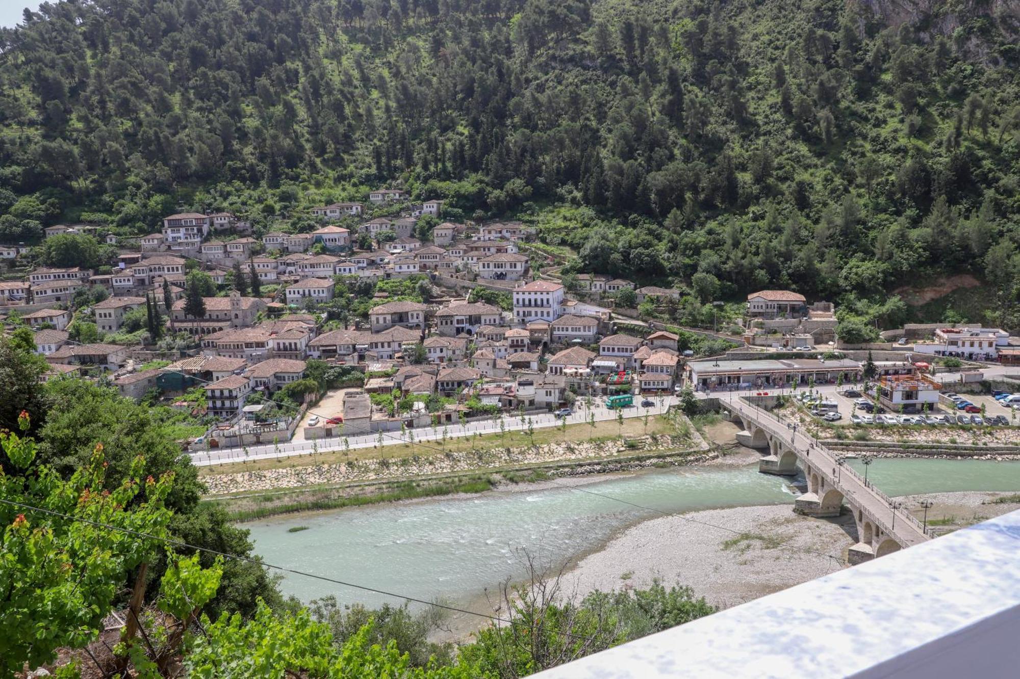 Vila Luen 培拉特 外观 照片