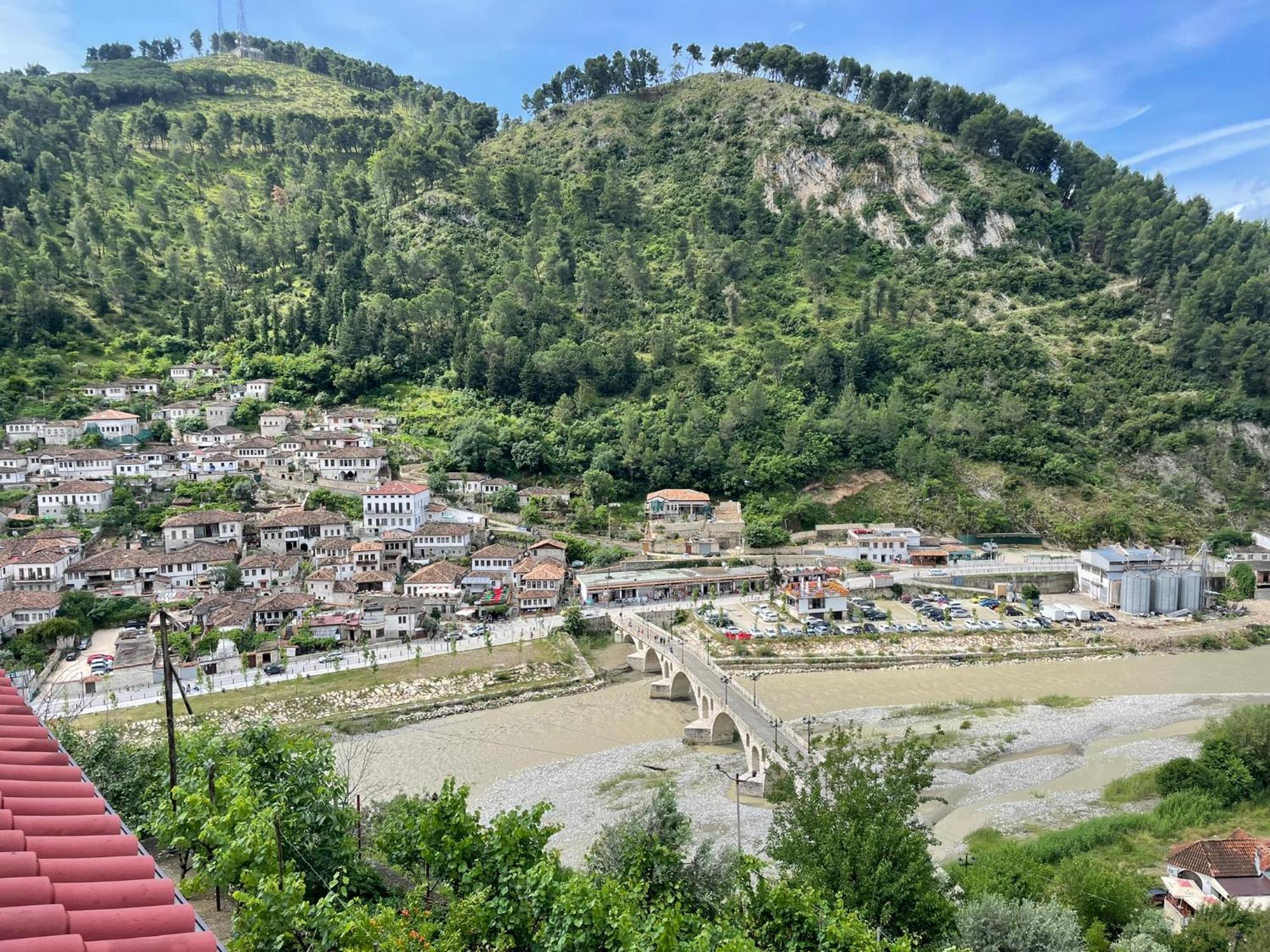 Vila Luen 培拉特 外观 照片